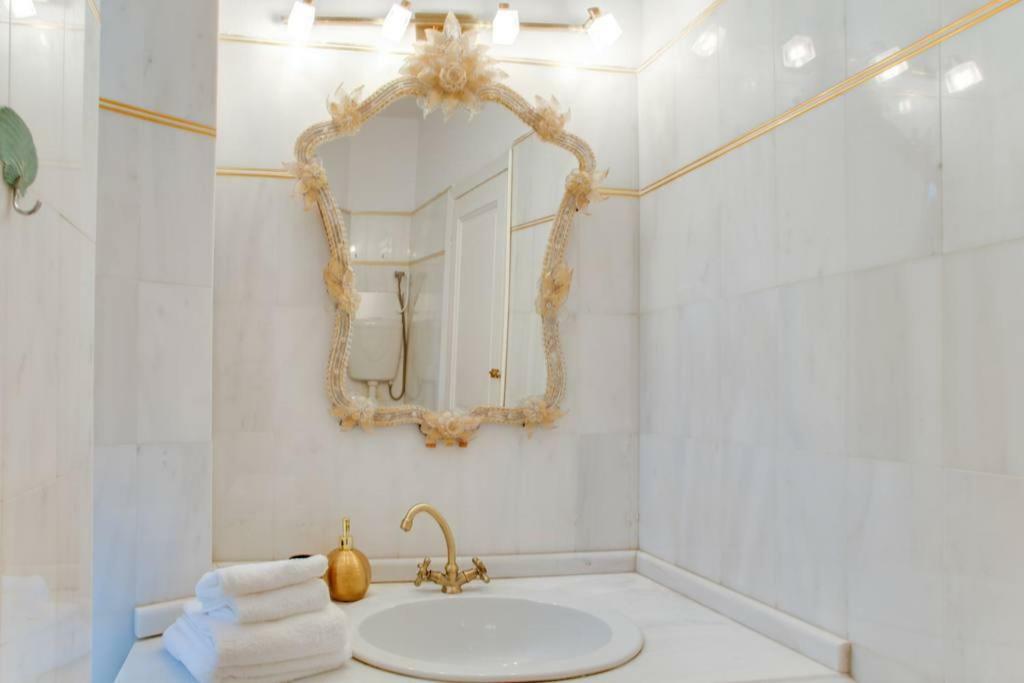 Beautiful, Private Villa By The Sea Agia Marina  外观 照片